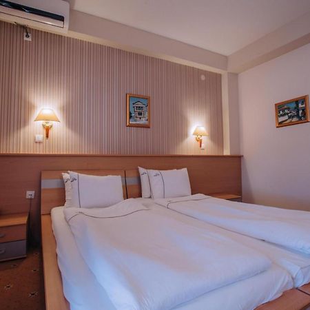 Hotel Filip Ohrid Exterior foto